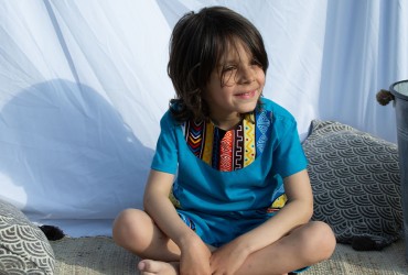 Conseils de style pour enfants : Comment intégrer des vêtements en tissus africains dans leur garde-robe